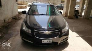Chevrolet Cruze VCDI  model LT11 month black colour for