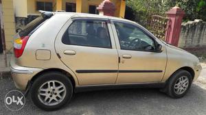  Fiat Palio petrol  Kms