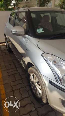 (OCT)Maruti Suzuki Swift ZXI BS IV petrol  Kms