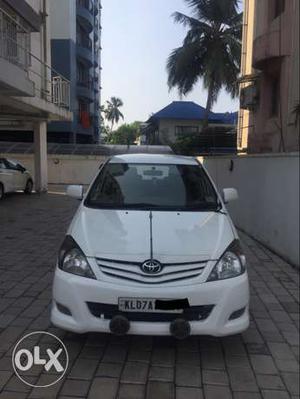  Toyota Innova diesel  Kms