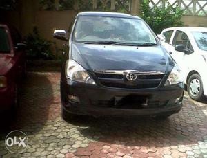  Toyota Innova diesel  Kms