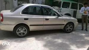  Hyundai Accent cng  Kms