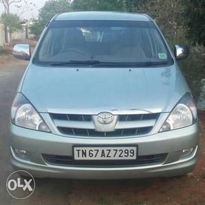  Toyota Innova diesel 2 Kms