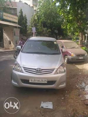  Toyota Innova diesel  Kms