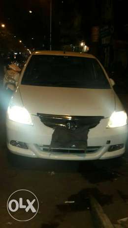 Honda city zx cng good conditon 2nd owner chilled