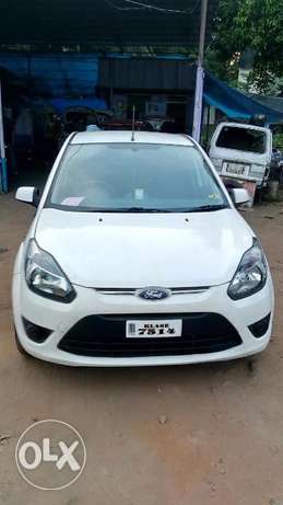 Ford figo single owner and comp service