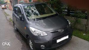 Hyundai i model - only  kms driven, well