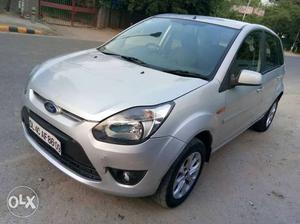 I want to sell Ford Figo  Diesel silver color