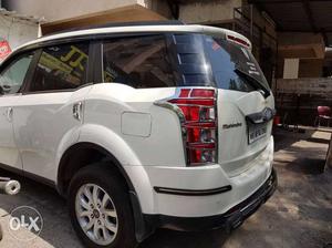  W10 Mahindra Xuv500 Sunroof For Sell in cheap rate