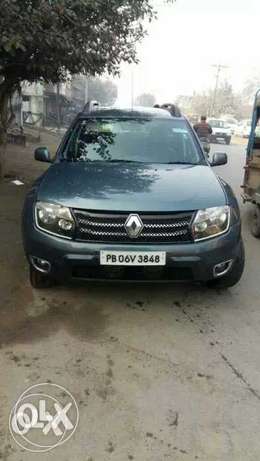  Renault Duster petrol  Kms