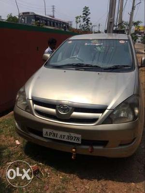  Toyota Innova diesel  Kms