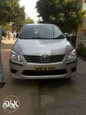  Toyota Innova diesel  Kms