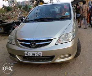 Single owned Honda City ZX for immediate sale