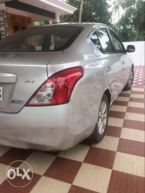  Nissan Sunny diesel  Kms