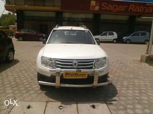 Renault Duster Rxe Petrol, , Petrol