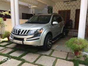  XUV500 Mint condition,  KMS. Well maintained.