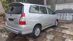  Toyota Innova diesel  Km