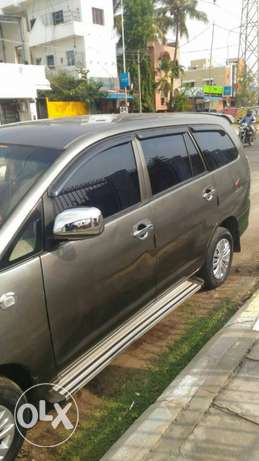  Toyota Innova diesel  Kms