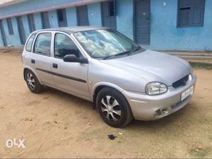 I want to sell my Opel Corsa 1.6 fully loaded car