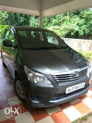  Toyota Innova diesel  Kms