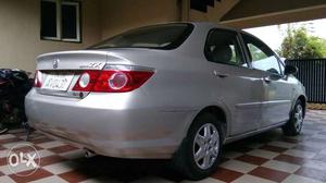Honda City ZX GXi all corand,Secend owner rate negotiable...