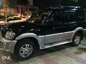 Mahindra Scorpio Slx 2.6 Turbo 8 Seater ()