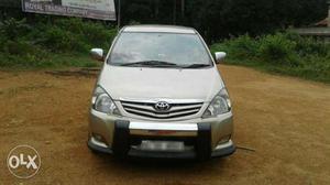 Toyota Innova 2.5 G4 8 Str, , Diesel