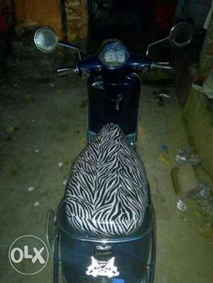 Vespa 125lx, all ok good condition paper up date,
