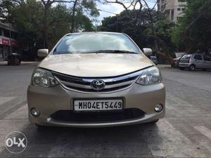 Toyota Etios nd owner Petrol&Cng very well