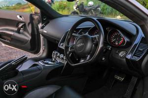  Audi R8 petrol  Kms