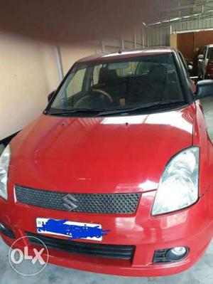 Maruti Suzuki Swift Lxi, Petrol