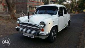 Hindustan Motors Ambassador Classic  Dsz Ac Ps, , Di