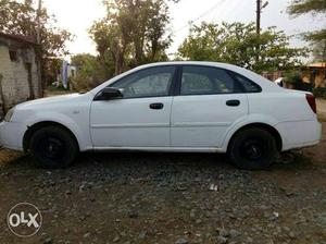 Well maintained Chevrolet Optra CNG +Petrol at 1.3L new tyre