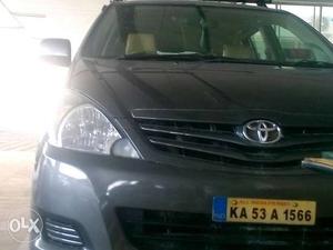  Toyota Innova diesel  Kms