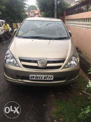  Toyota Innova diesel  Kms