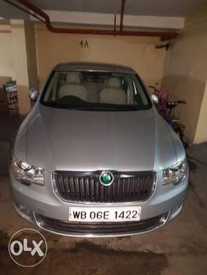  Skoda Superb petrol  Kms