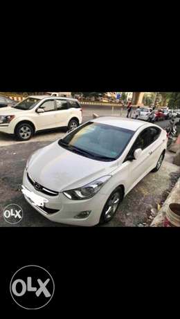  Hyundai New Elantra diesel  Kms