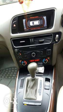  Audi Q5 petrol  Kms