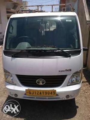 Tata super ace. No any fault. Chalu conditions.