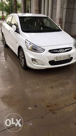 Hyundai Verna fluidic diesel  Kms