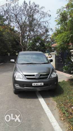  Toyota Innova petrol  Kms