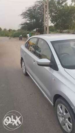  Volkswagen Vento diesel delhi no.  Kms