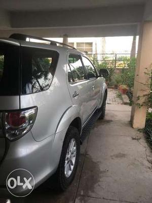 Toyota Fortuner 4x4 MT