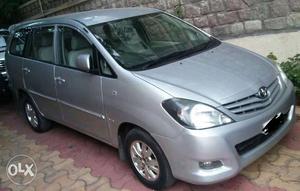  Toyota Innova diesel  Kms