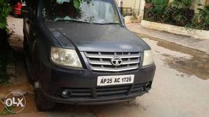 Fully automatic excellent condition 8 seater Tata Grande