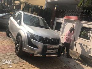  Mahindra Xuv500 diesel W Kms