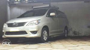 Toyota Innova...Taxi Permit.. diesel  Kms 