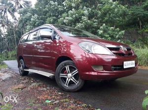  Toyota Innova diesel  Kms