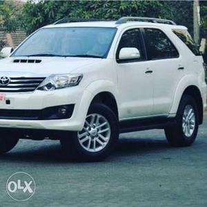  Toyota Fortuner diesel 12 Kms