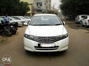 Honda City  year with CNG. Selling and Going Abroad